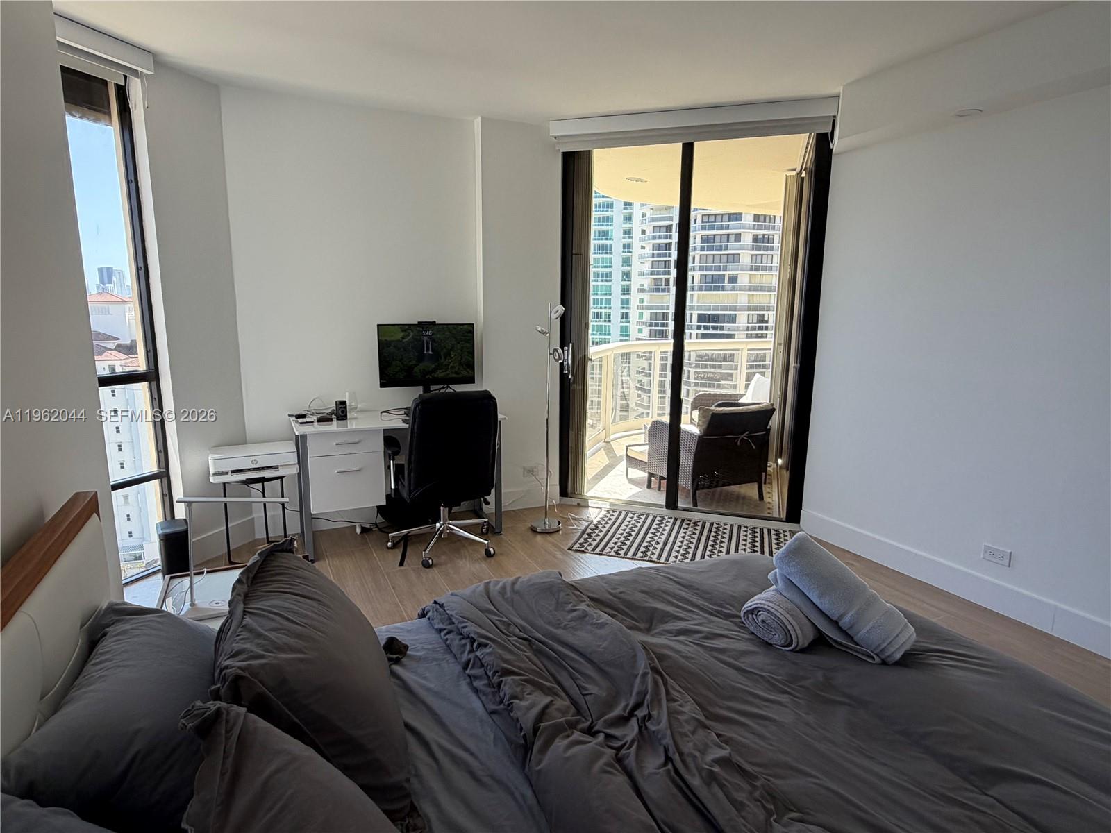 TERRACES NORTH TURNBERRY - Residential Lease