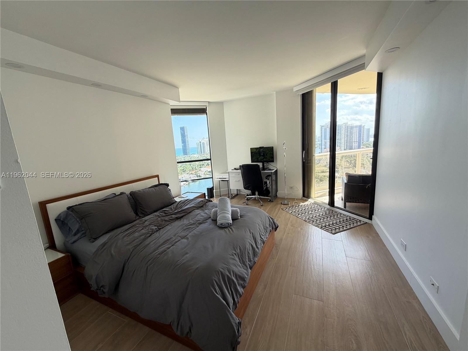 TERRACES NORTH TURNBERRY - Residential Lease