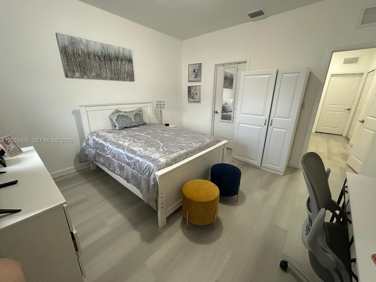 TROPICAL BREEZE TOWNHOUSE - Residential