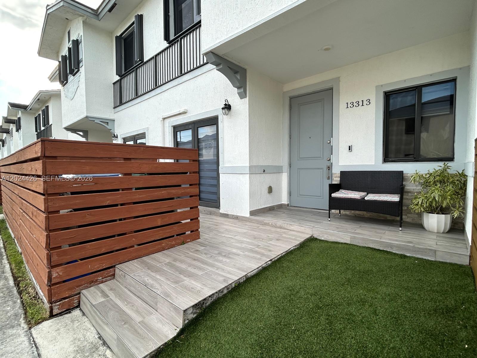 13313 SW 250th TER