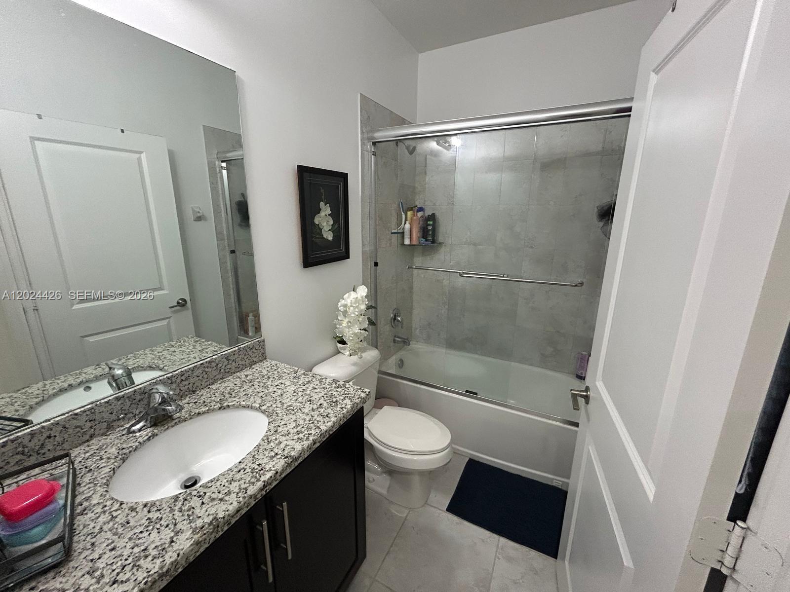 TROPICAL BREEZE TOWNHOUSE - Residential