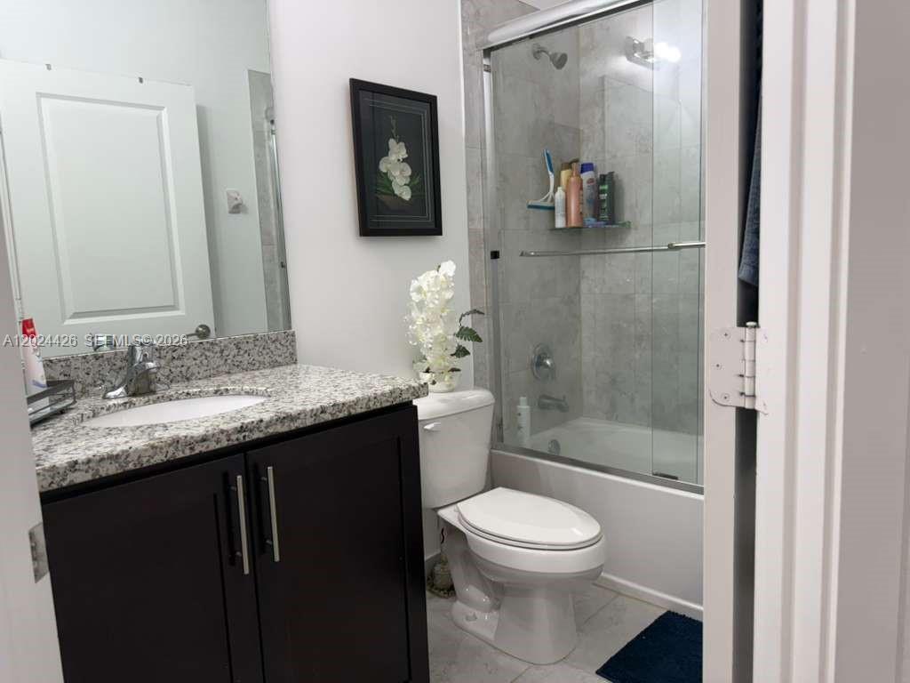 TROPICAL BREEZE TOWNHOUSE - Residential