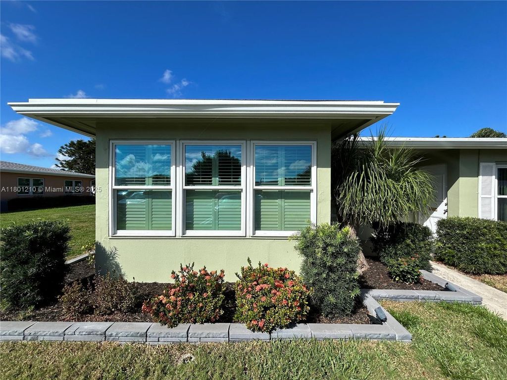 Photo of 165 High Point Blvd #A, Boynton Beach, FL 33435 (MLS # A11801210)