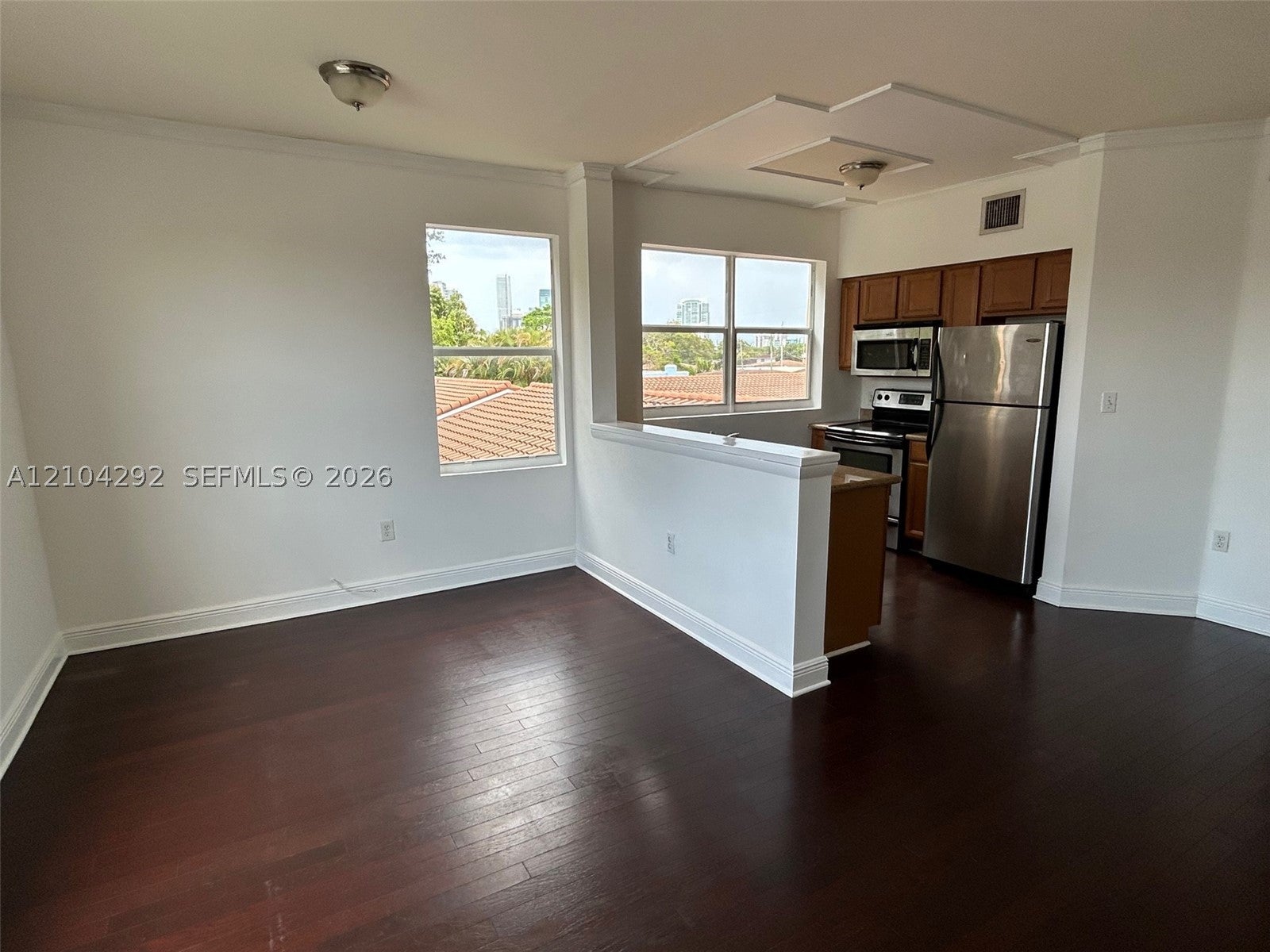 953 SW 10th St 16