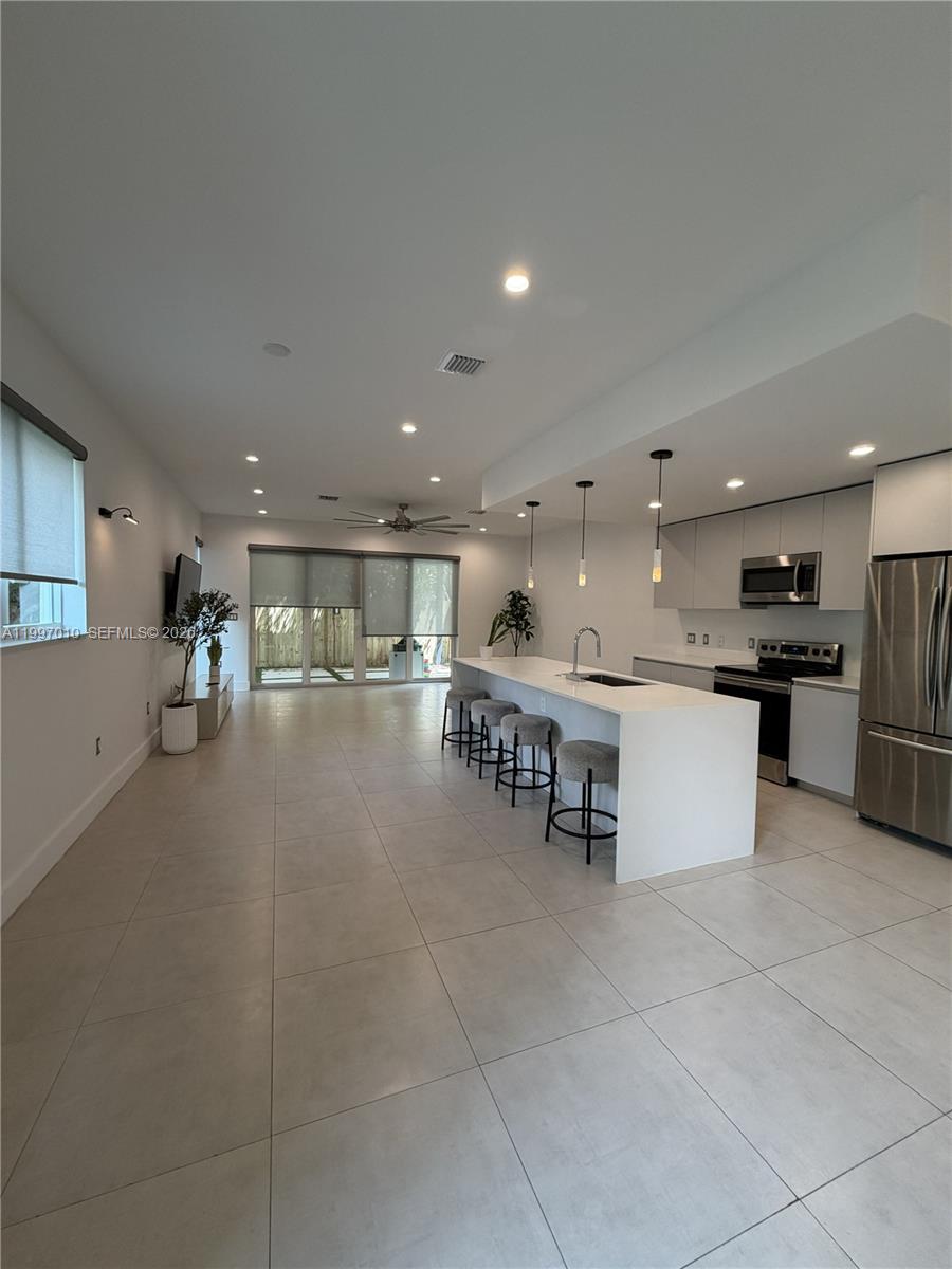 Photo of 540 SW 6th Ave #0, Fort Lauderdale, FL 33315 (MLS # A11997010)