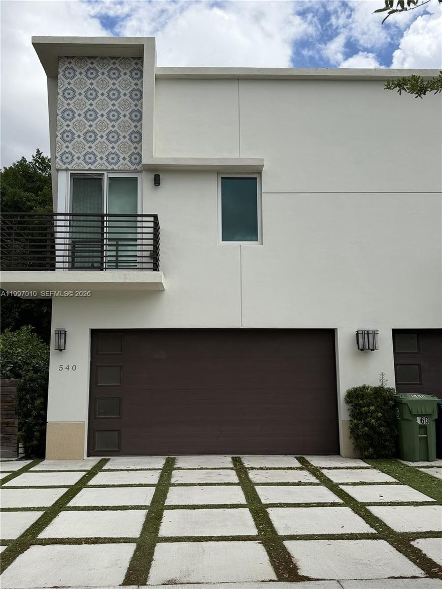 Modern and bright 3-bedroom, 2.5-bath home located in the desirable Tarpon River of Fort Lauderdale. This stunning 2019-built townhouse features an open concept layout 10" ceilings with spacious living areas, a stylish kitchen with quartz countertops, custom cabinetry, and abundant natural light throughout. 
Enjoy upgraded features including custom California closets in all bedrooms, high impact windows and doors throut the residence, a full-size washer and dryer, and a Tesla charger for added convenience. Step outside to a private backyard with a dedicated barbecue area and low-maintenance artificial turf—perfect for relaxing or entertaining year-round.
Ideally situated just minutes from Downtown Fort Lauderdale, Las Olas, and Fort Lauderdale-Hollywood International Airport, with quick access to major highways, dining, and shopping. Easy to show.