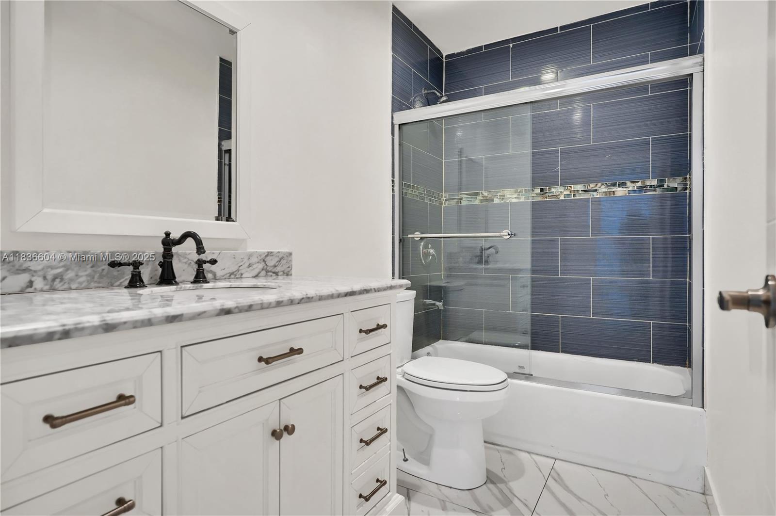 HOLLYWOOD HILLS AMEN PLAT - Residential