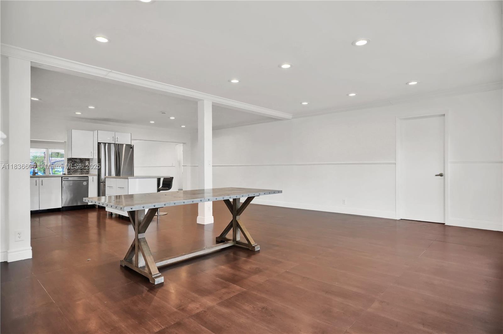 HOLLYWOOD HILLS AMEN PLAT - Residential
