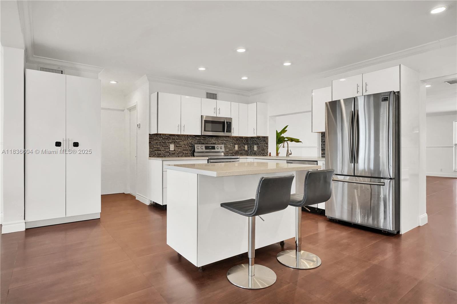 HOLLYWOOD HILLS AMEN PLAT - Residential