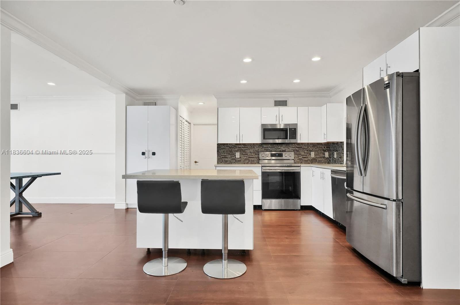 HOLLYWOOD HILLS AMEN PLAT - Residential