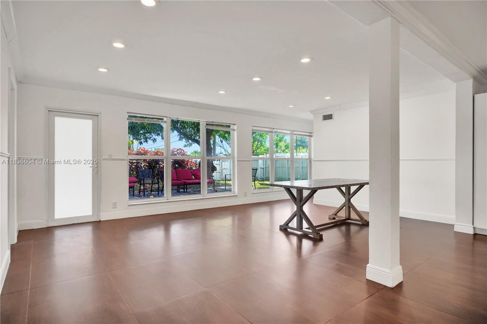 HOLLYWOOD HILLS AMEN PLAT - Residential
