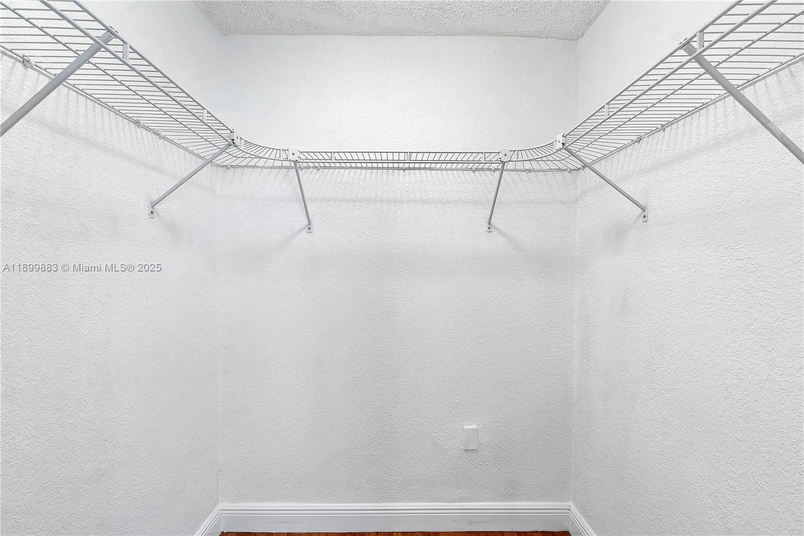 MADEIRA VILLAGE CONDO - Residential Lease