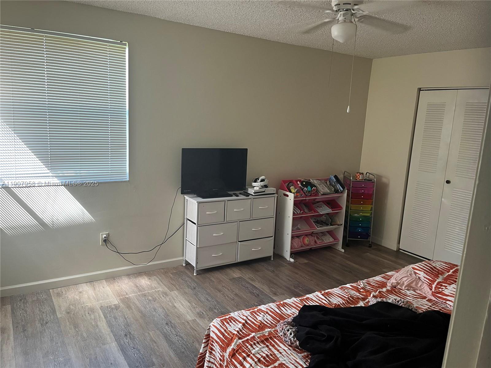 LAKESHORE CONDO 7 - Residential Lease