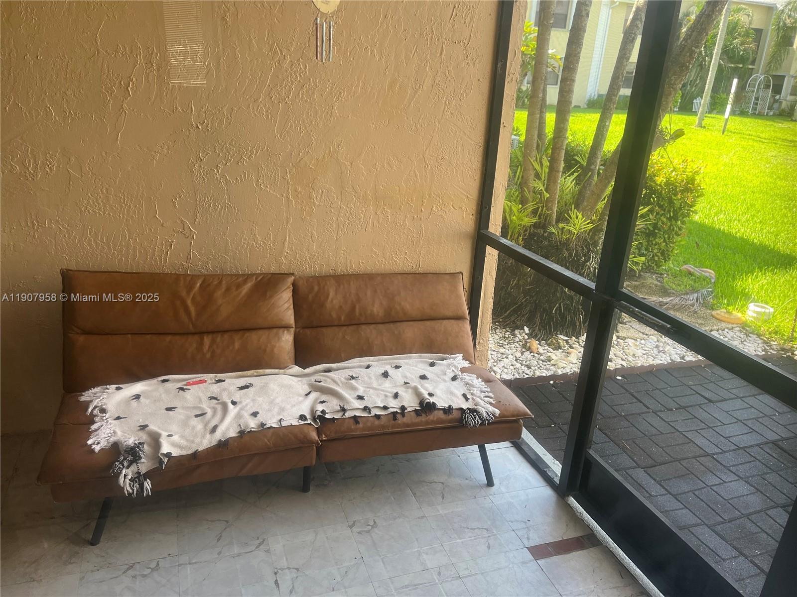 LAKESHORE CONDO 7 - Residential Lease