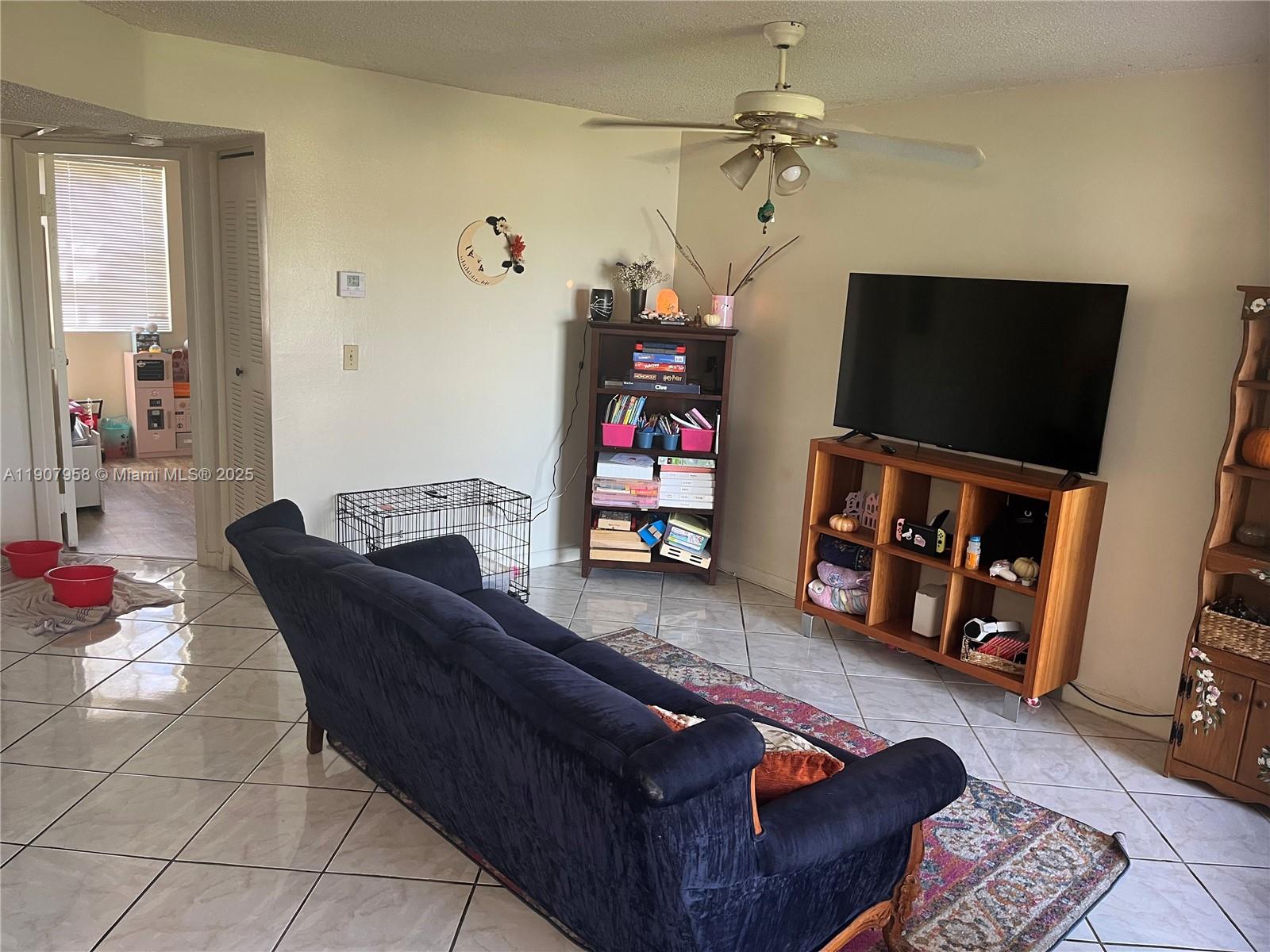 LAKESHORE CONDO 7 - Residential Lease