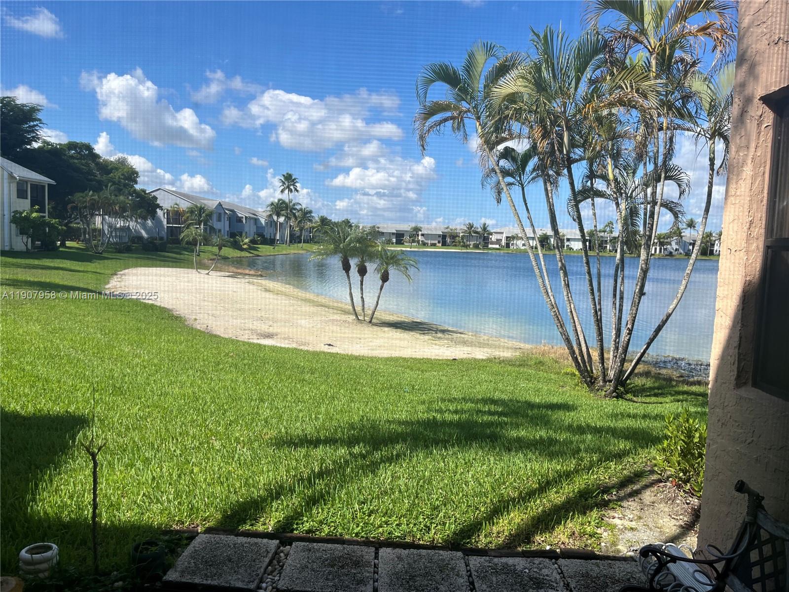 LAKESHORE CONDO 7 - Residential Lease