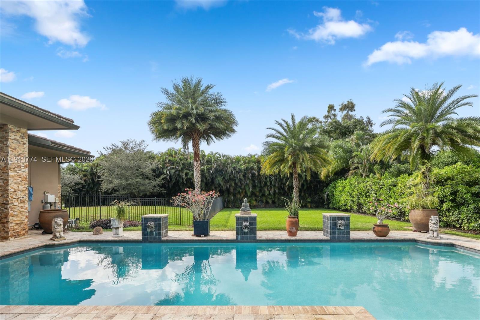 FLA FRUIT LANDS CO - Residential