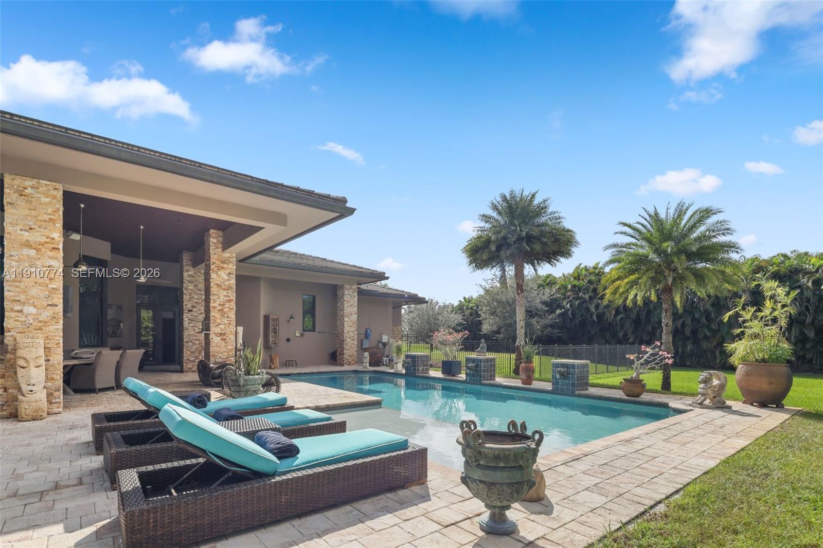 FLA FRUIT LANDS CO - Residential