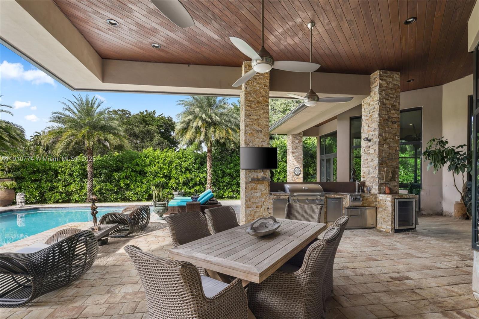 FLA FRUIT LANDS CO - Residential