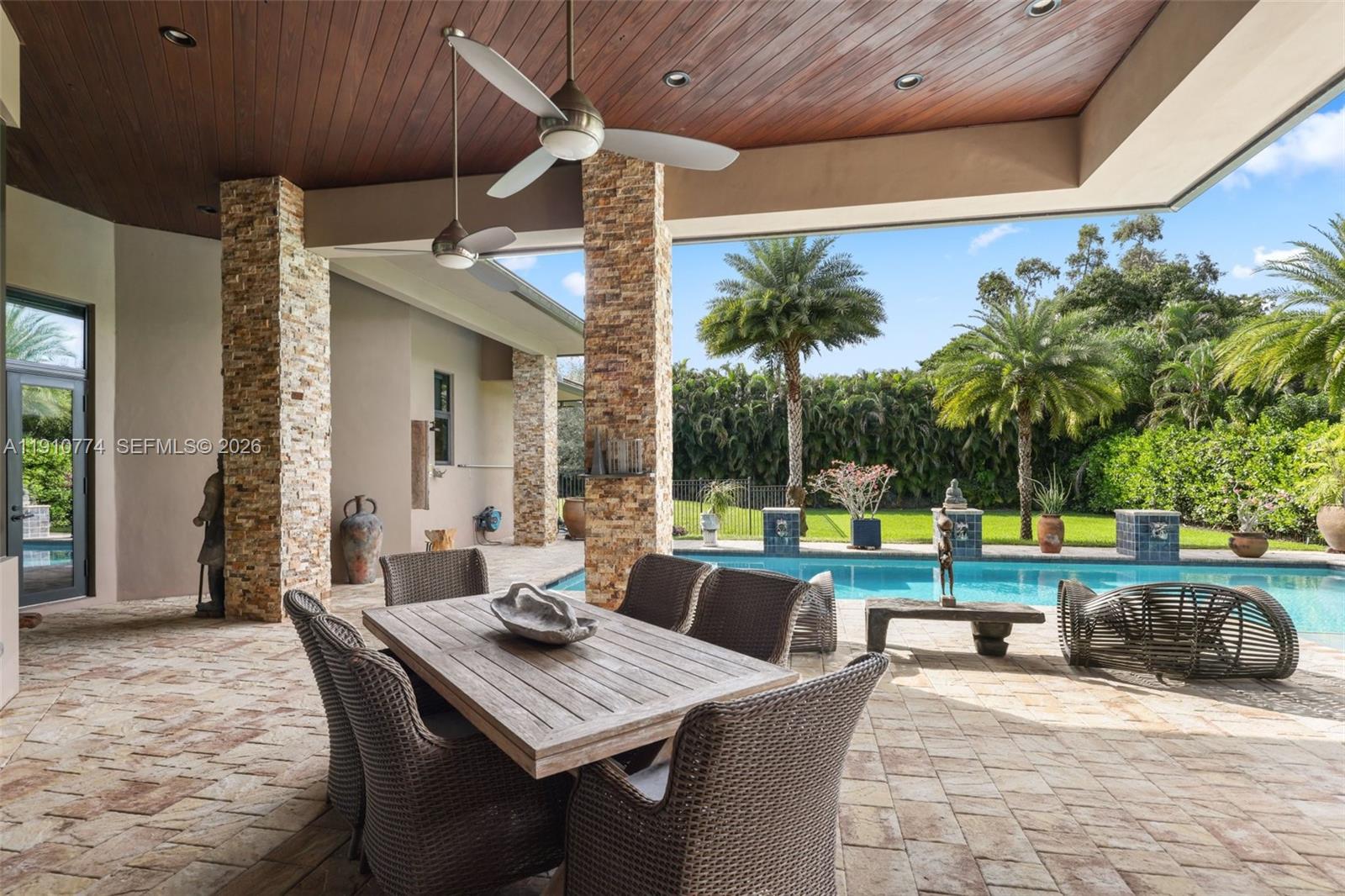 FLA FRUIT LANDS CO - Residential