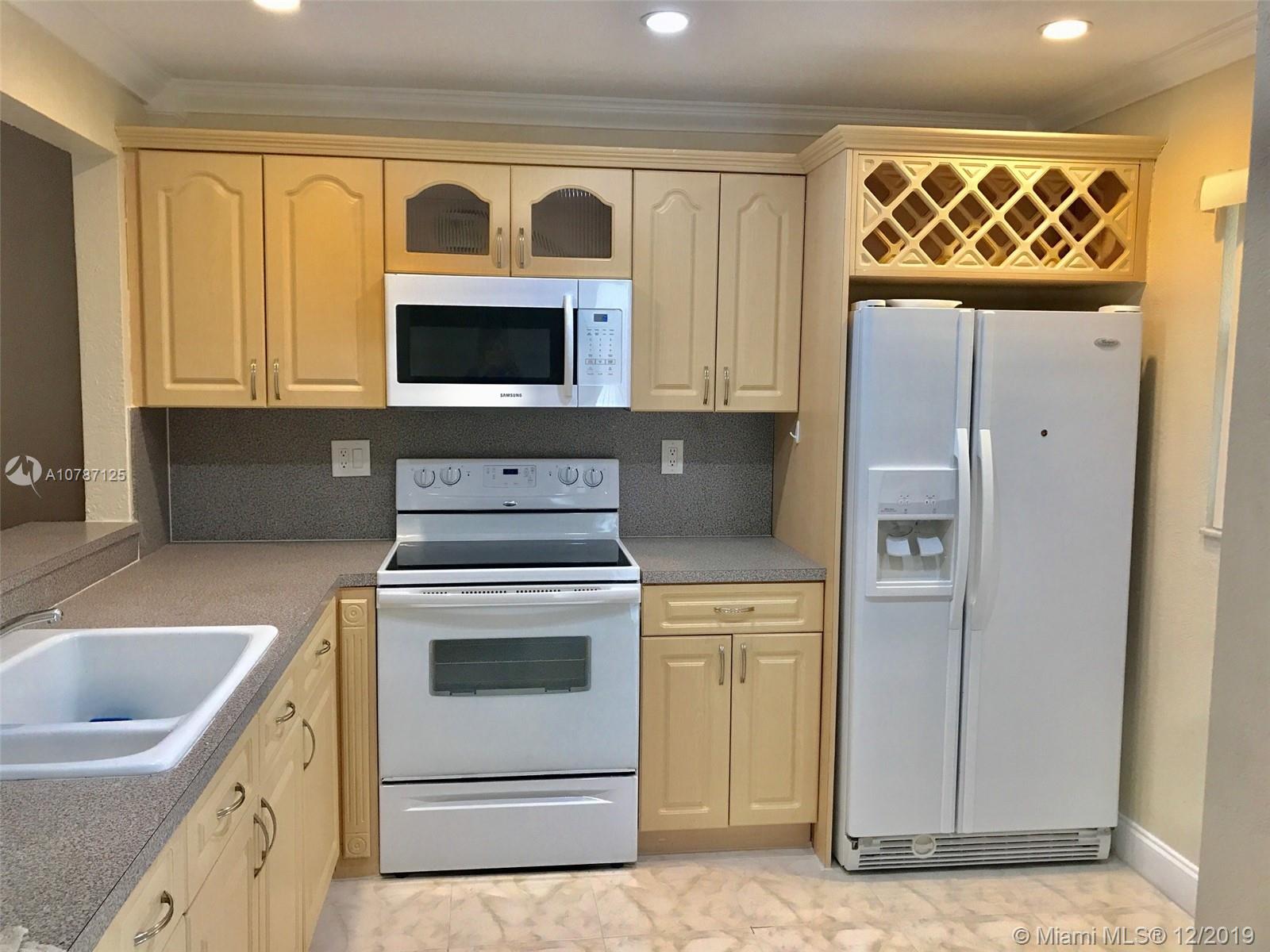 TERRANOVA CONDO #11 - Residential Lease