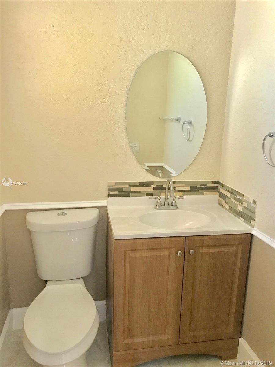 TERRANOVA CONDO #11 - Residential Lease
