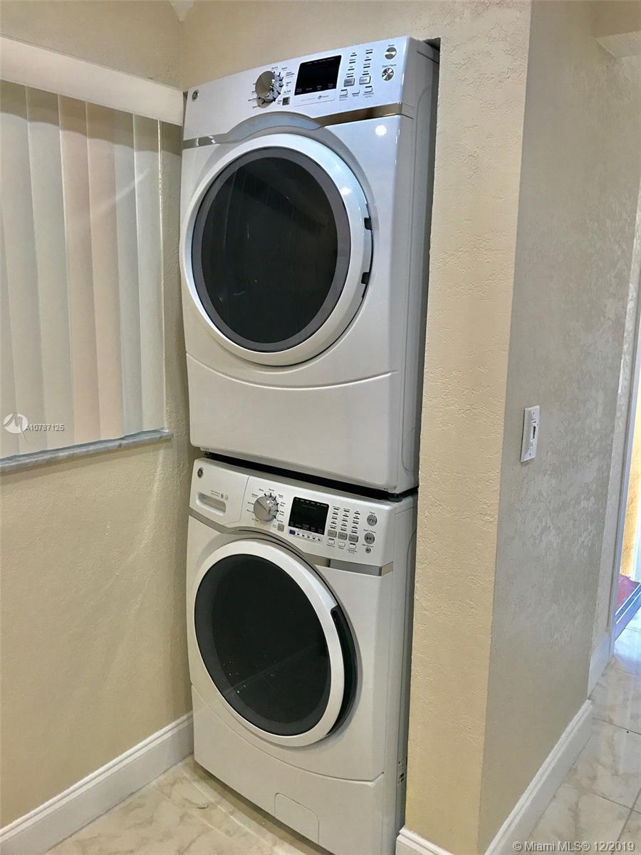 TERRANOVA CONDO #11 - Residential Lease