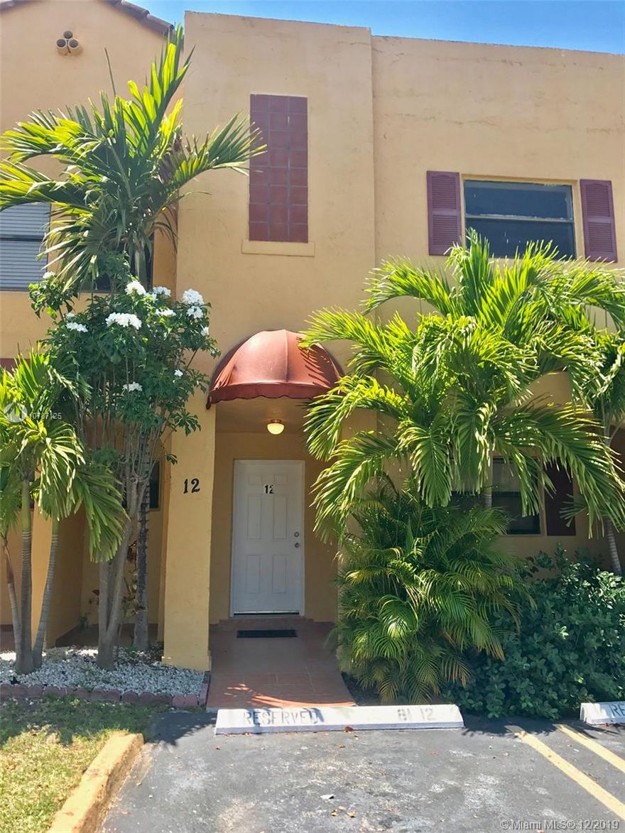 Beautiful 3 bedroom 2 1/2 Bathroom in a prime location.&#xD;&#xA;tenant occupied till December 17, 2019
