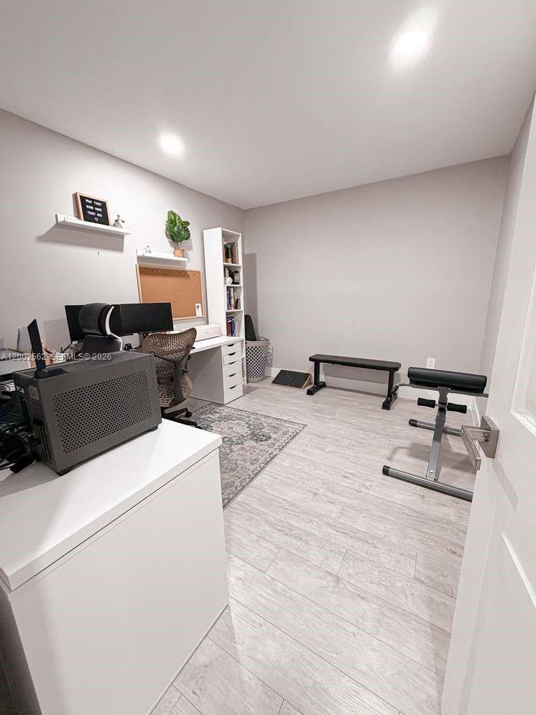 Munne Sub - Residential