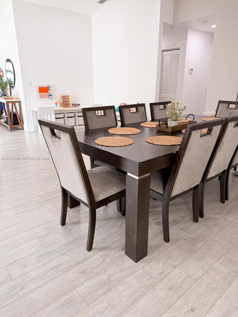 Munne Sub - Residential