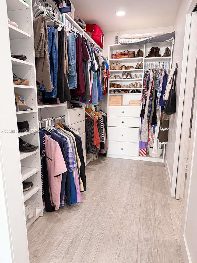 Munne Sub - Residential