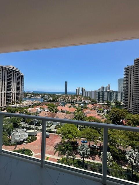 MARINA TOWER CONDO - Residential