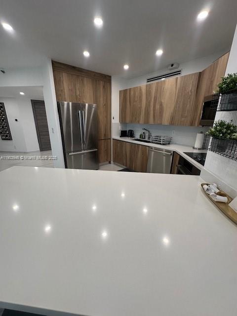 MARINA TOWER CONDO - Residential