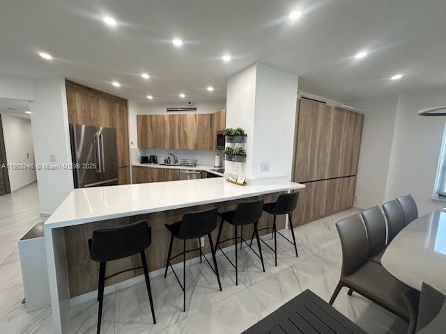 MARINA TOWER CONDO - Residential