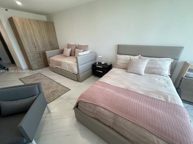 MARINA TOWER CONDO - Residential