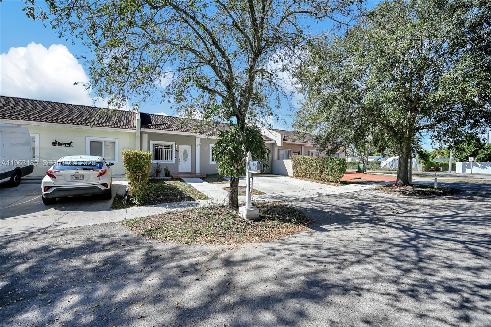 GREEN GABLES - Residential