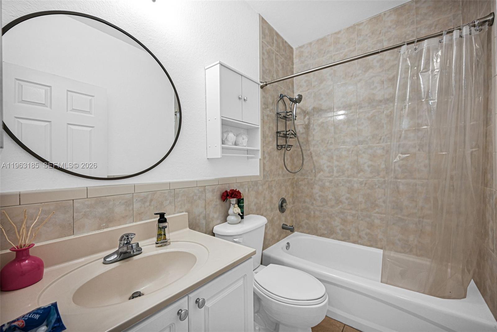 GREEN GABLES - Residential