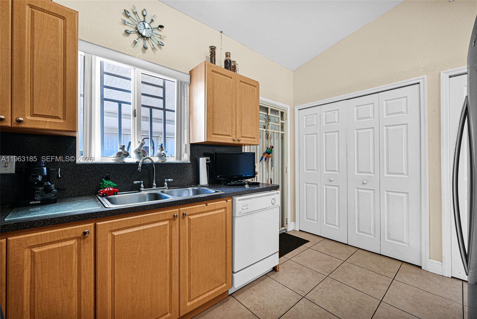 GREEN GABLES - Residential