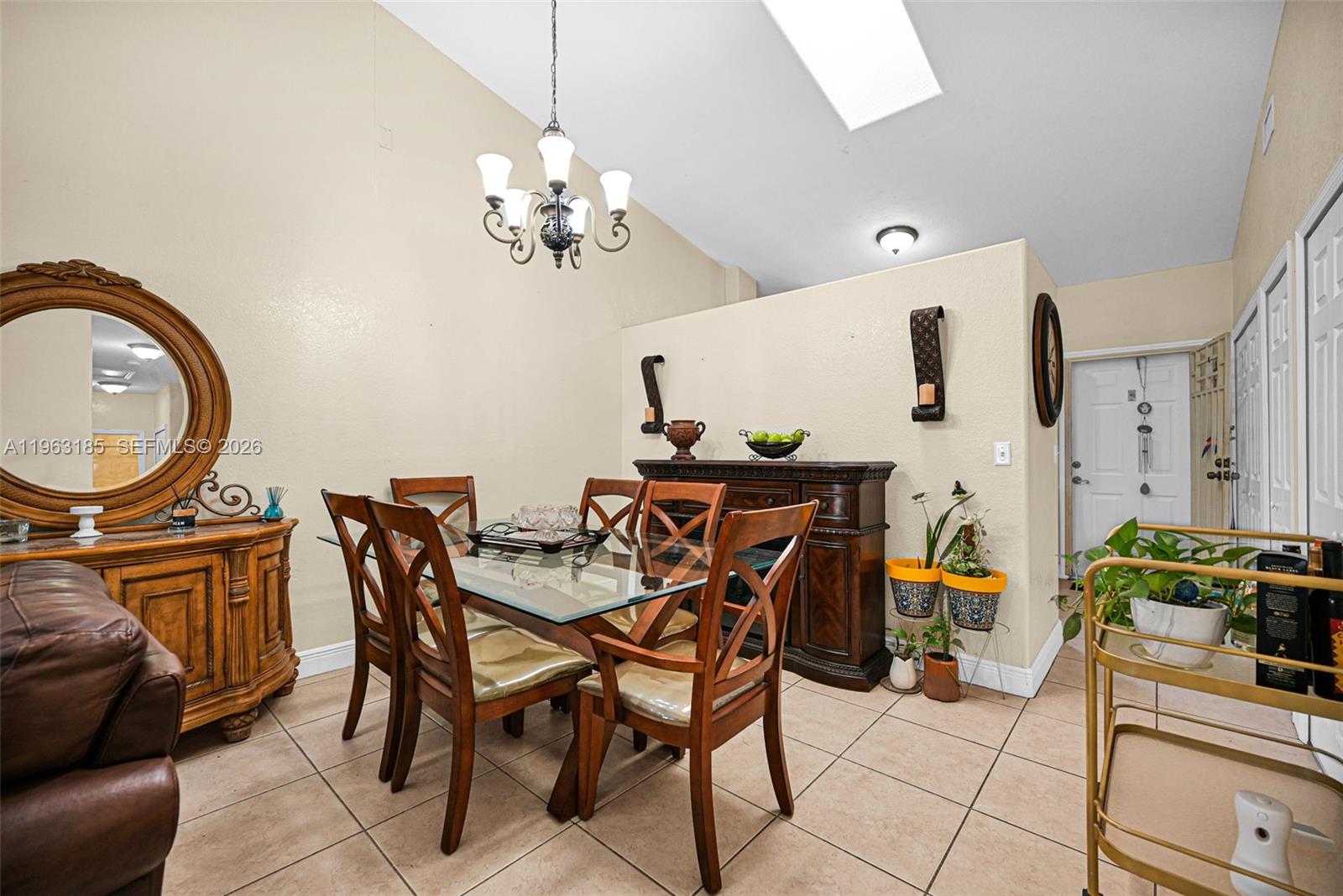 GREEN GABLES - Residential