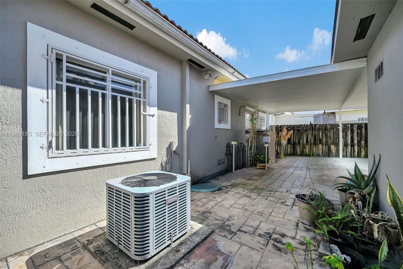 GREEN GABLES - Residential