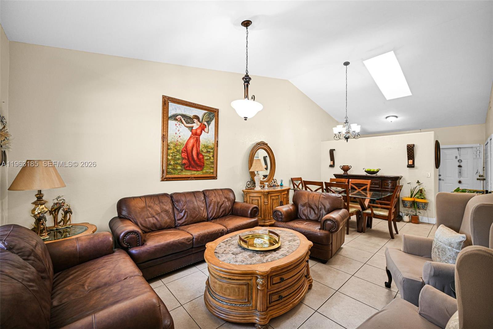 GREEN GABLES - Residential