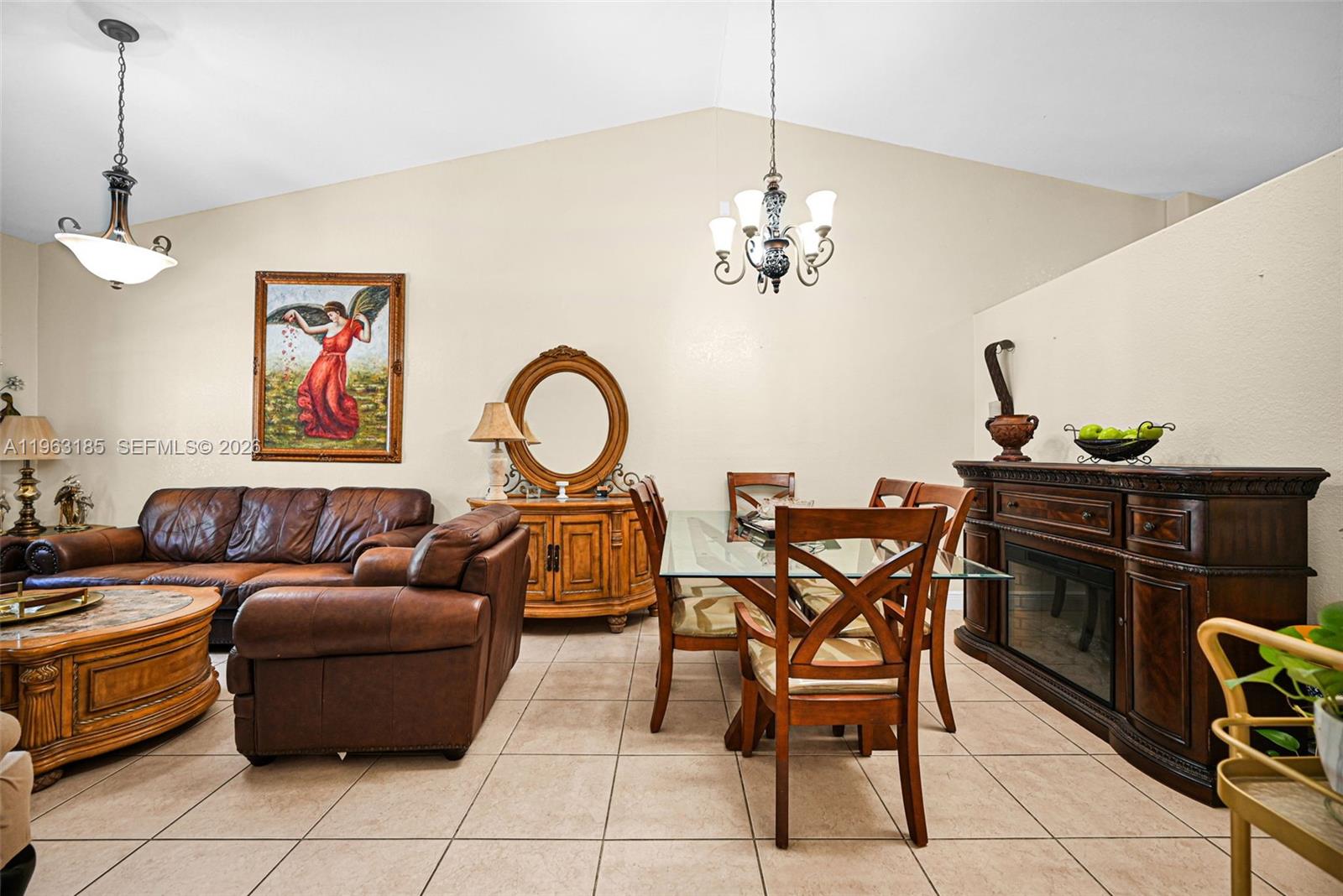 GREEN GABLES - Residential