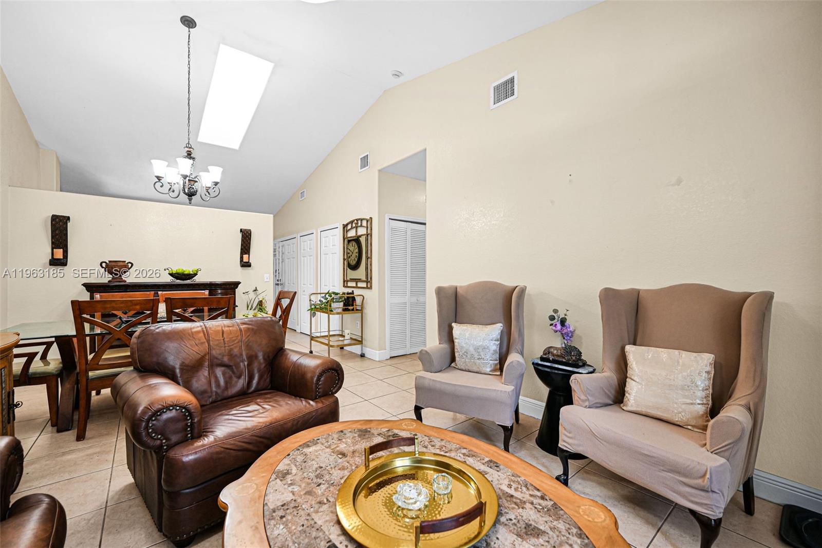 GREEN GABLES - Residential