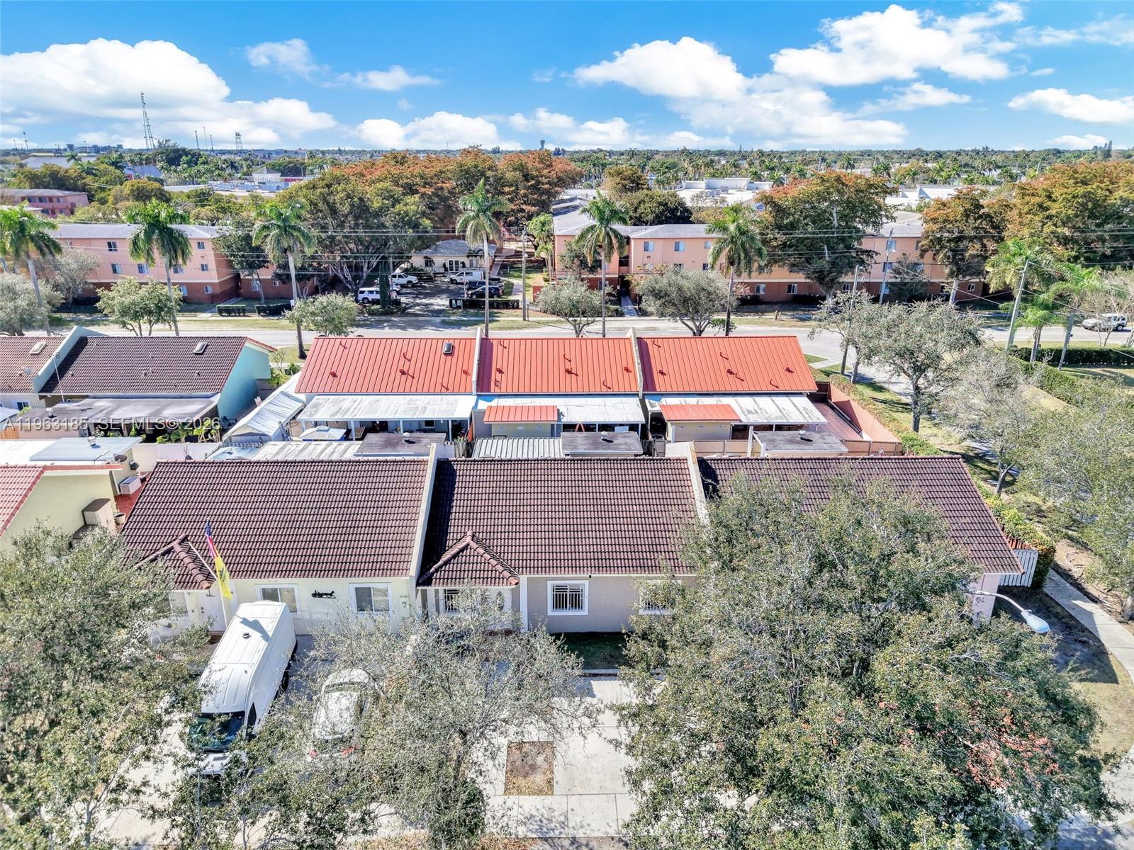 GREEN GABLES - Residential