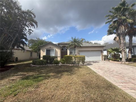 8763 NW 76th Dr Tamarac FL 33321