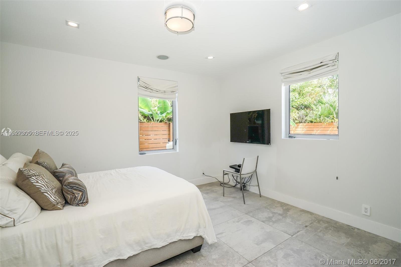 NORMANDY GOLF COURSE - Residential