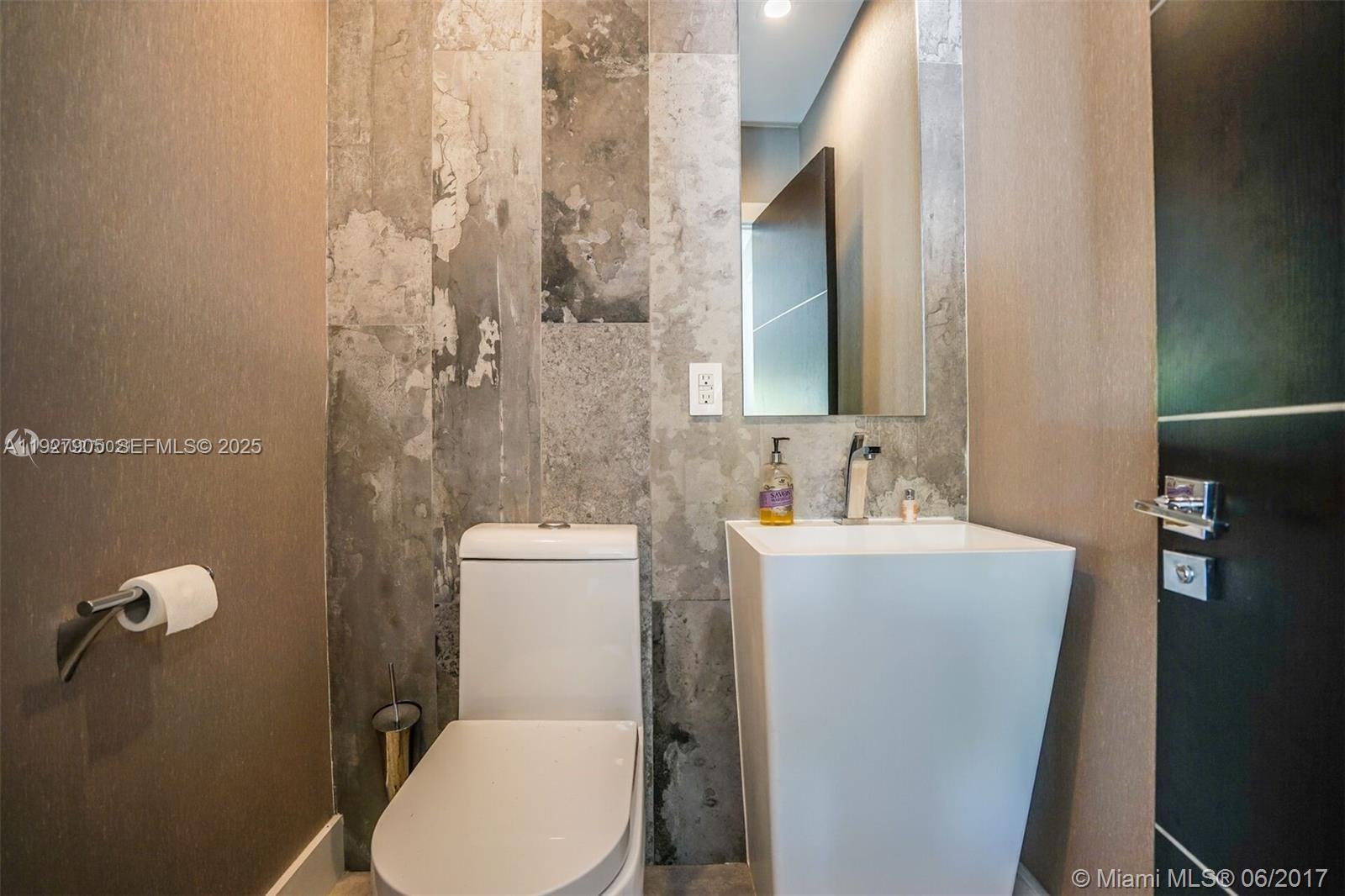 NORMANDY GOLF COURSE - Residential