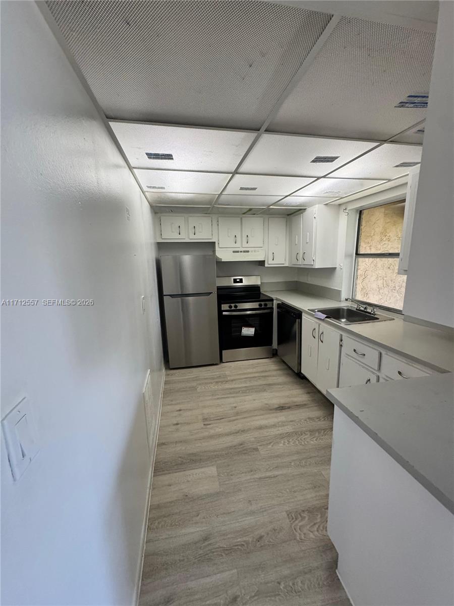 WOOD HUE III CONDO - Residential
