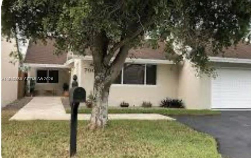 Home is original and taken cared of.
3rd bedroom was originally a family room. Bathrooms are original and beautiful.
Big back patio for parties, basketball games including space for cars to park.
For appointments please see brokers remarks