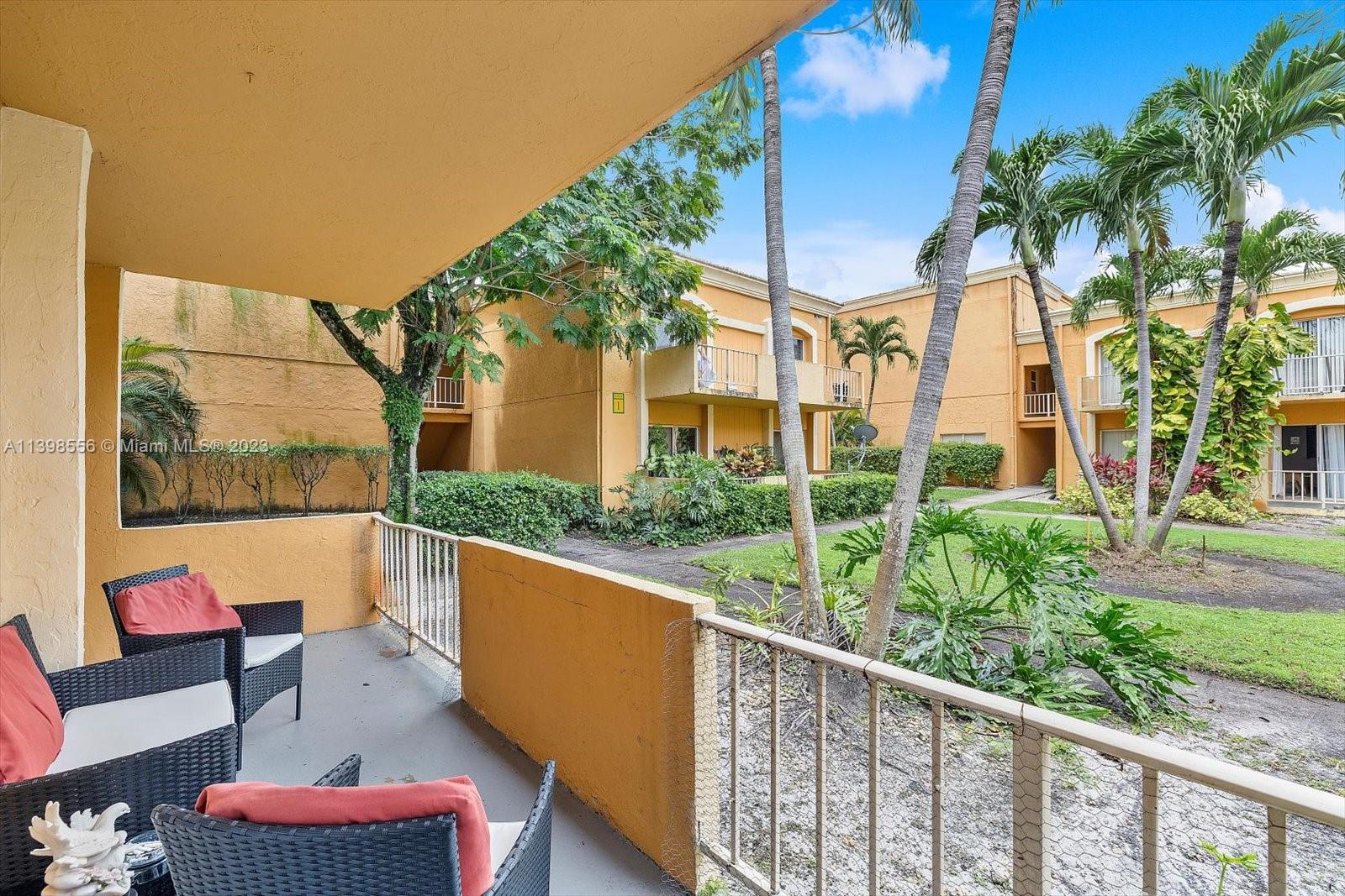 VENETIAN GARDENS AT COUNT - Residential